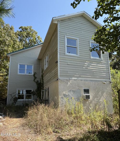 451 Mcdaniel Ln, Everett, PA, 15537-4112 | Card Image