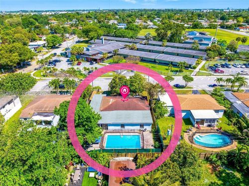 720 Ne 171st St, North Miami Beach, FL, 33162-2439 | Card Image