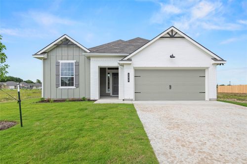 106 Jenjira Way, McGregor, TX, 76657 | Card Image