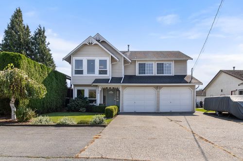 45270 Spruce Dr, Chilliwack, BC, V2R1E9 | Card Image