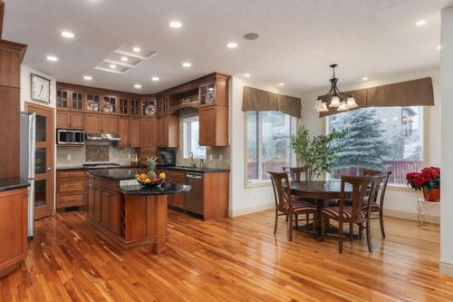 401 Marina Dr, Chestermere, AB, T1X1V8 | Card Image