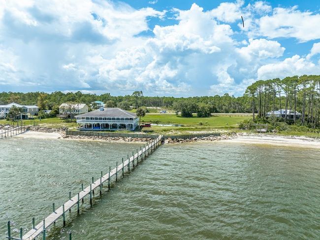 2074 Hwy 98 W, House other with 4 bedrooms, 3 bathrooms and 6 parking in Carrabelle FL | Image 25