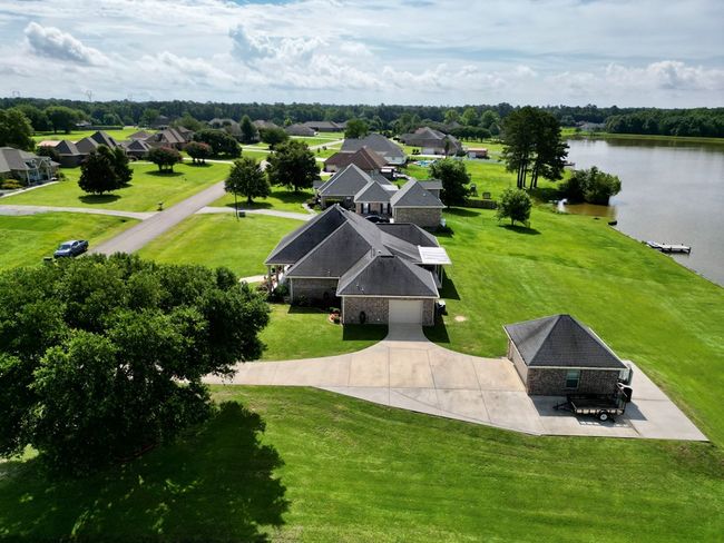 183 Shore Crest Cir, House other with 3 bedrooms, 3 bathrooms and 3 parking in Carriere MS | Image 14