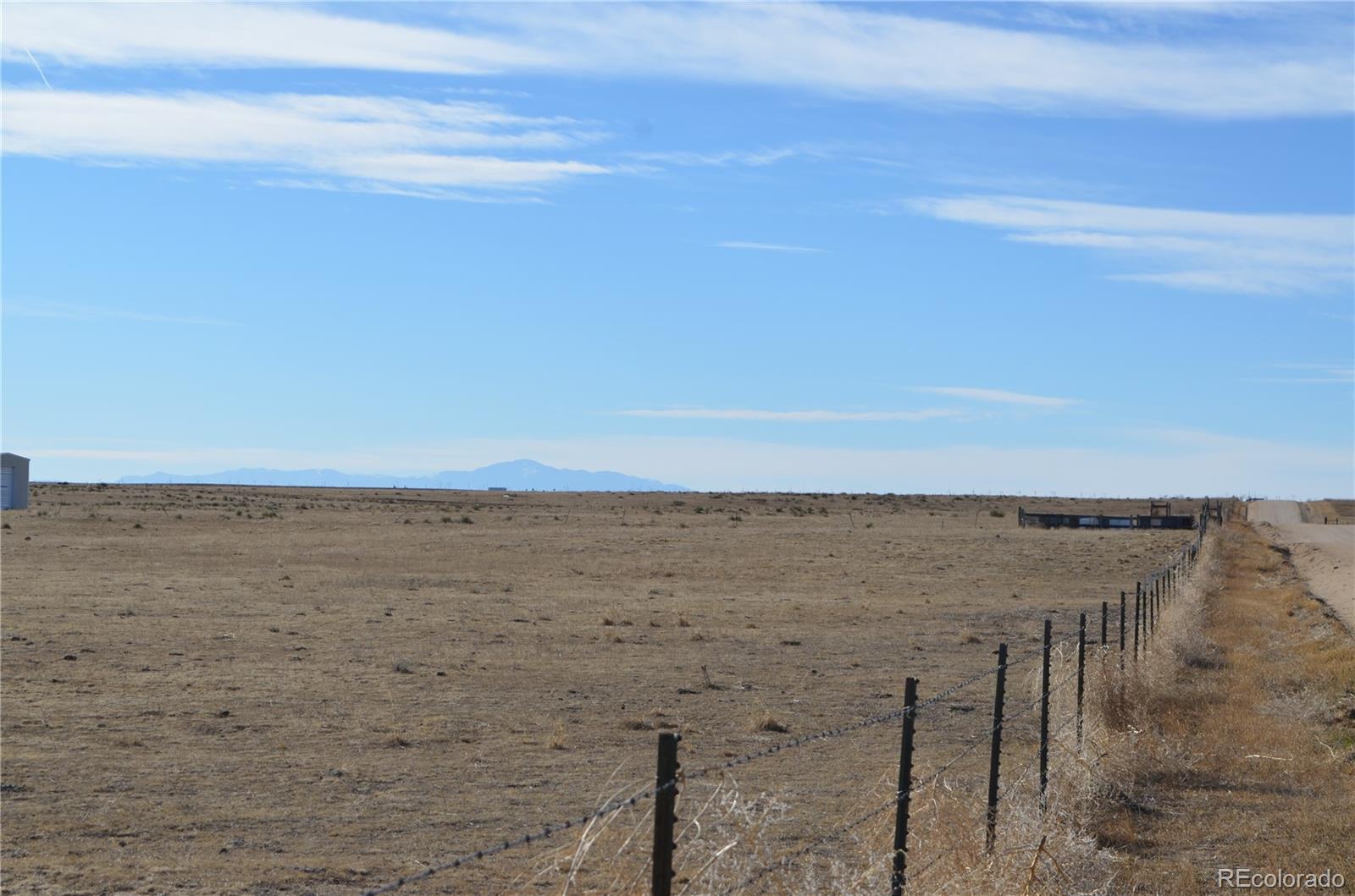 Land in Matheson 4