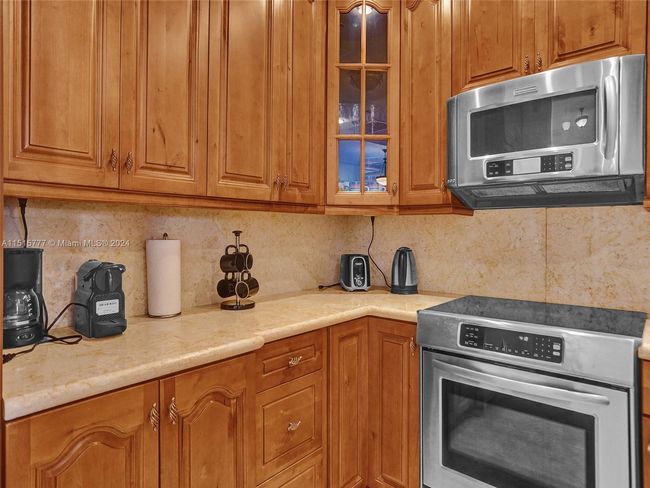 APT-1709 - 3180 S Ocean Dr, Condo with 2 bedrooms, 2 bathrooms and null parking in Hallandale Beach FL | Image 36