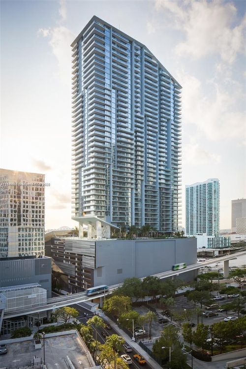 apt-2104-88 Sw 7th St, Miami, FL, 33130-3699 | Card Image