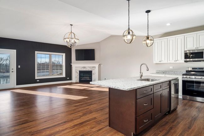 26451 W Stephanie Dr, Home with 3 bedrooms, 2 bathrooms and null parking in Channahon IL | Image 7