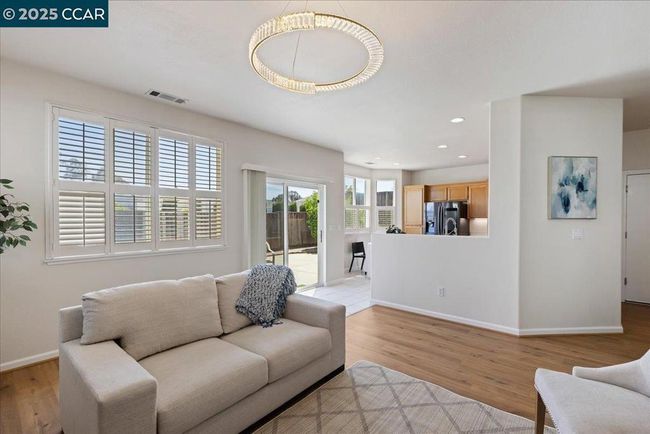 318 Titan Way, House other with 4 bedrooms, 3 bathrooms and 5 parking in Hercules CA | Image 12