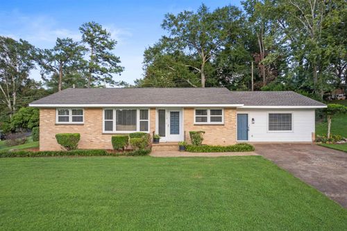 113 Rivermont Dr, Sheffield, AL, 35660-6836 | Card Image