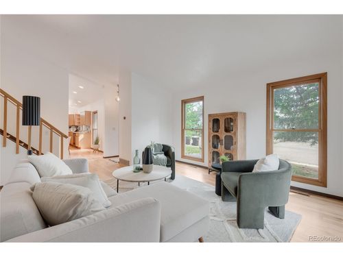 5520 Colt Dr, Longmont, CO, 80503-8604 | Card Image