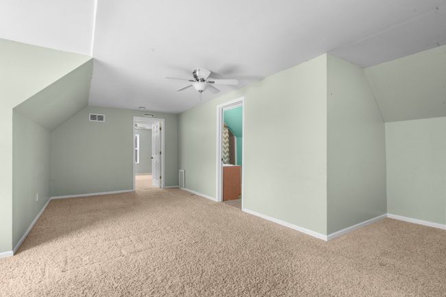 Loft/Hangout Area | Image 18