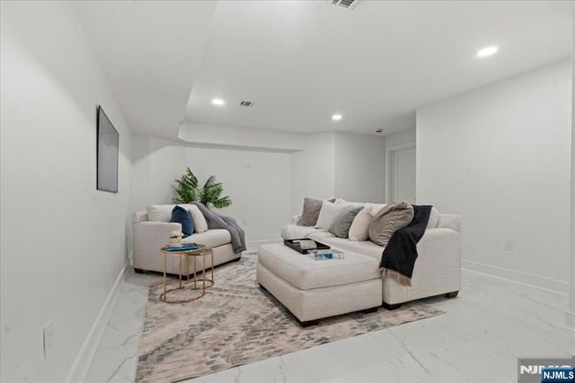 45 Riverview Ter, House other with 6 bedrooms, 6 bathrooms and null parking in Mahwah NJ | Image 36