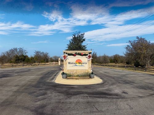 723 Vintage Shores Dr, Point, TX, 75472 | Card Image