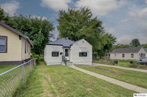 3340 N 40th St, Omaha, NE, 68111-3052 | Card Image