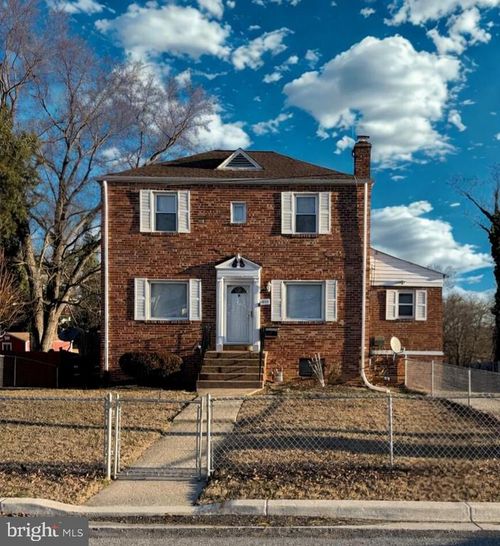 4913 Russell Ave, HYATTSVILLE, MD, 20782-3312 | Card Image