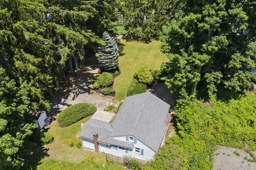 58 Maple Ave, Chappaqua, NY, 10514-3418 | Card Image