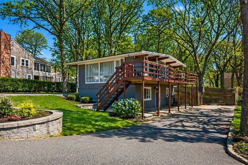 20 Longview Dr, Yarmouth Port, MA, 02675-2220 | Card Image