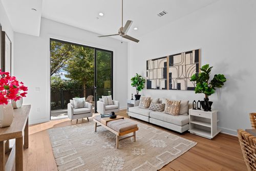 16-2505 Bluebonnet Ln, Austin, TX, 78704-4793 | Card Image