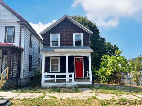 719 Park Ave, Johnstown, PA, 15902-2824 | Card Image