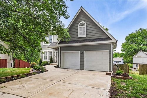 4726 Brockway St, Shawnee, KS, 66226-2345 | Card Image