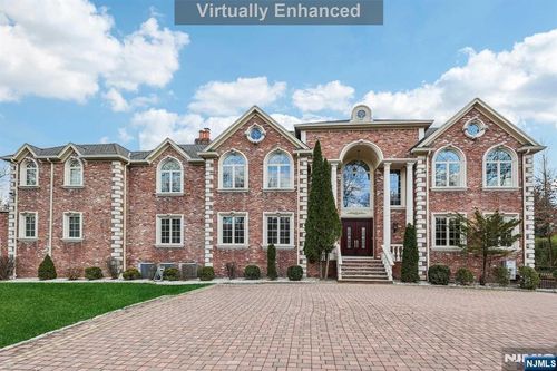 24 Tulip Tree Ln, Alpine, NJ, 07620-1228 | Card Image