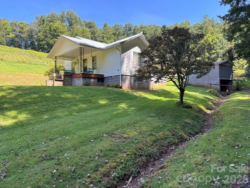 377 Sam Gouge Road, Bakersville, NC, 28705 | Card Image