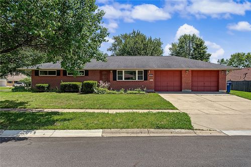 5580 Barnard Dr, Huber Heights, OH, 45424-4268 | Card Image