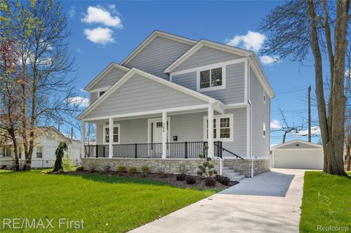 700 Devillen Ave, Royal Oak, MI, 48073-3689 | Card Image