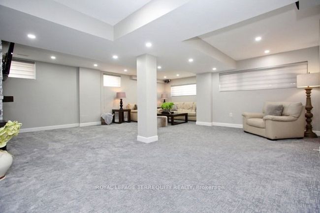 220 Harpin Way E, House other with 5 bedrooms, 4 bathrooms and 4 parking in Fergus ON | Image 31