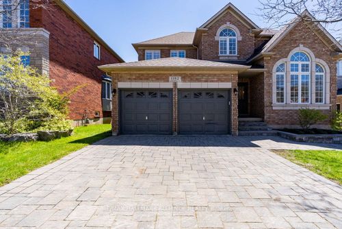 1182 Lindenrock Dr, Oakville, ON, L6H6T4 | Card Image