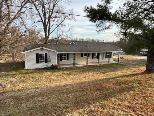 2115 Ararat Rd, Ararat, NC, 27007-8021 | Card Image
