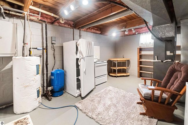 2481 S Schomberg Rd, House other with 3 bedrooms, 2 bathrooms and null parking in Lake Leelanau MI | Image 38