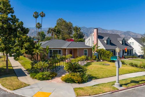 2145 Las Lunas St, Pasadena, CA, 91107-2421 | Card Image