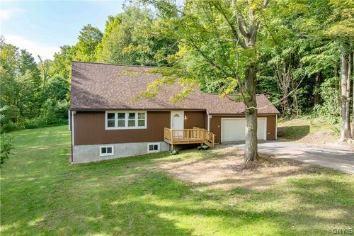 141 Engles Rd, Oswego, NY, 13126-5694 | Card Image