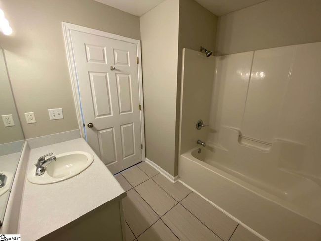 202 Pelham Square Way, Condo with 3 bedrooms, 2 bathrooms and null parking in Greer SC | Image 15