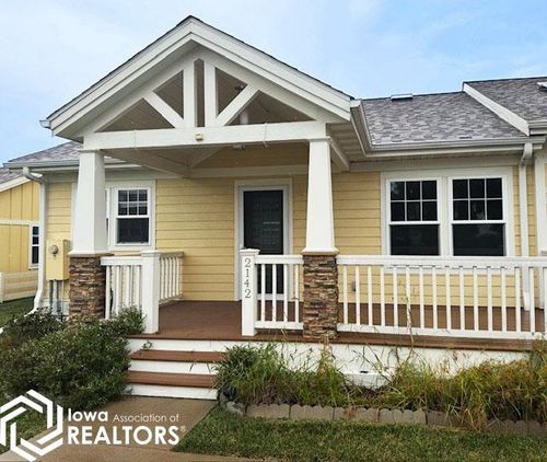 2142 Garnet Ln, Fairfield, IA, 52556-8647 | Card Image