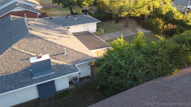 Aerial view of backyard | Image 29