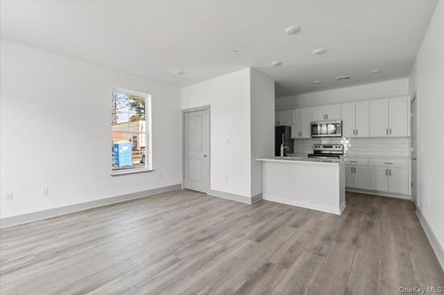 th1-75 Forester Ave, Warwick, NY, 10990-1120 | Card Image