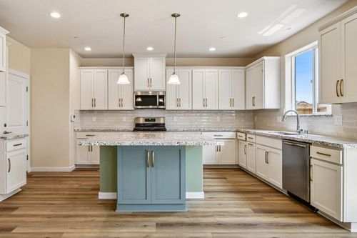 3951 Aura Way, Rancho Cordova, CA, 95742 | Card Image
