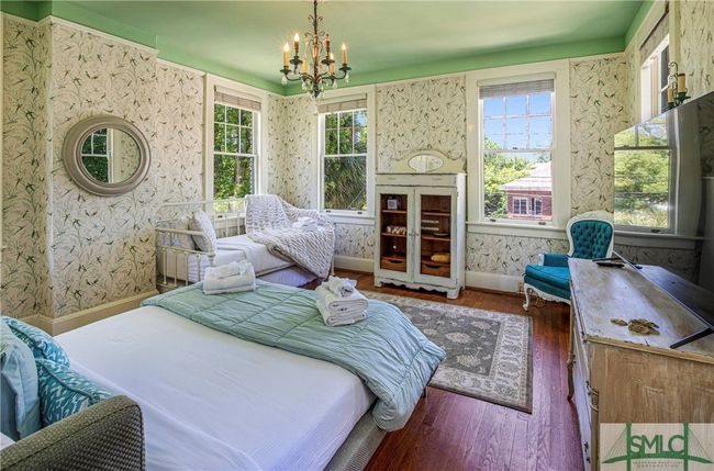 624 E Victory Dr, House other with 8 bedrooms, 5 bathrooms and null parking in Savannah GA | Image 25
