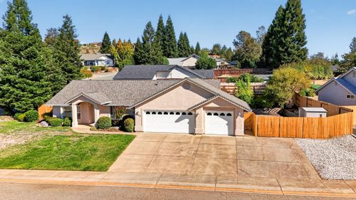 4405 Hillington Ct, Shasta Lake, CA, 96019-2264 | Card Image