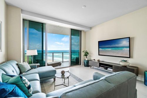 h1602-3100 N Ocean Dr, Riviera Beach, FL, 33404-3214 | Card Image