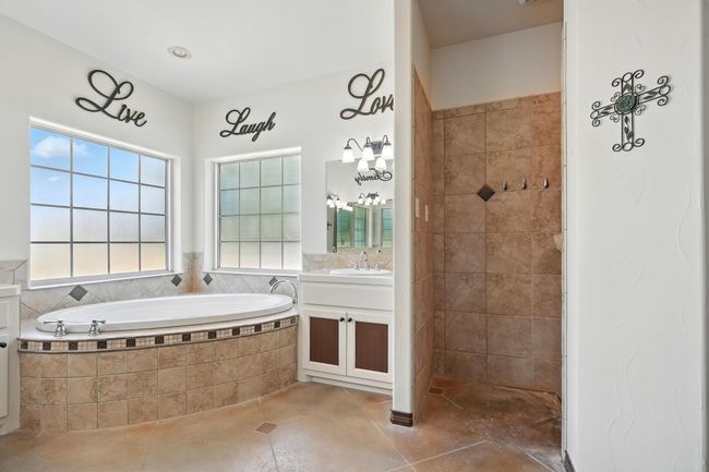 4593 Highway 206, House other with 4 bedrooms, 3 bathrooms and null parking in Cisco TX | Image 16