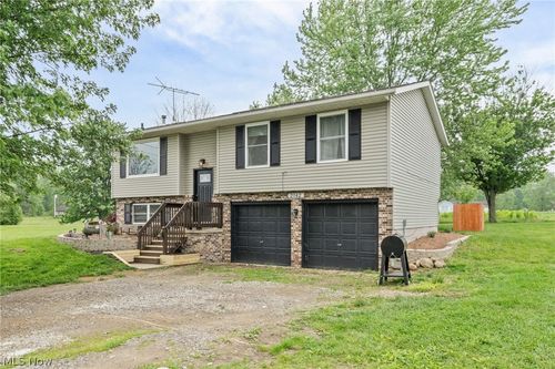 2142 Tarragon Dr, West Salem, OH, 44287-9157 | Card Image