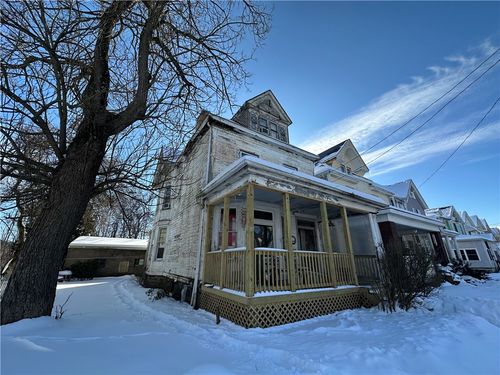 172 Franklin Ave, Vandergrift, PA, 15690-1118 | Card Image