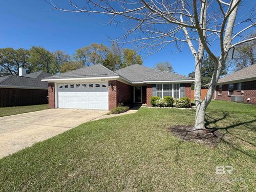 8209 Edgewood Dr, Daphne, AL, 36526-4375 | Card Image