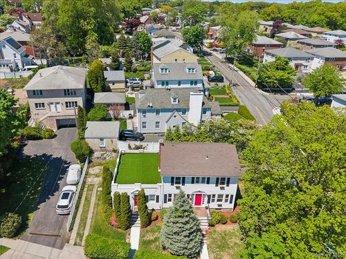 419 Palmer Rd, Yonkers, NY, 10701-5241 | Card Image
