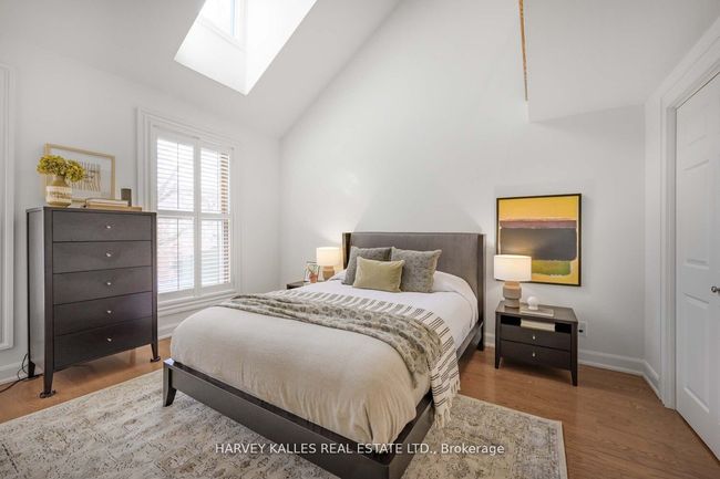 418 Ontario St, House attached with 3 bedrooms, 2 bathrooms and null parking in Toronto ON | Image 24