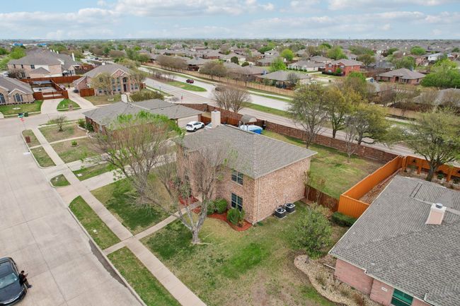 Bird's eye view with a residential view | Image 33