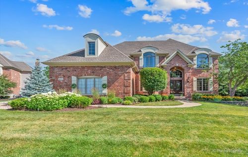 675 Oak Ln, South Elgin, IL, 60177-2201 | Card Image